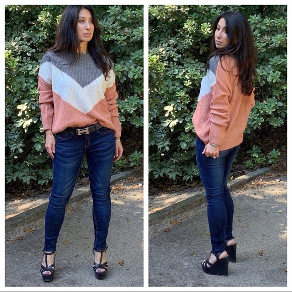 ✨LAST ONES✨Color block beautiful loose fit sweater - Picture 3 of 8
